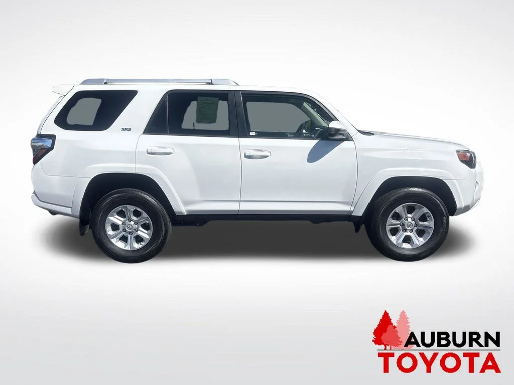 Used 2017 Super White Toyota SR5 image 4