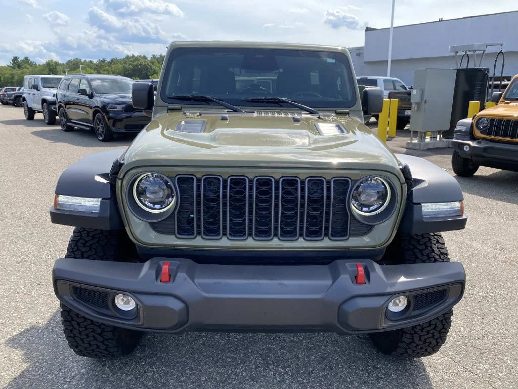 Certified Used 2026 Green Jeep Rubicon image 9