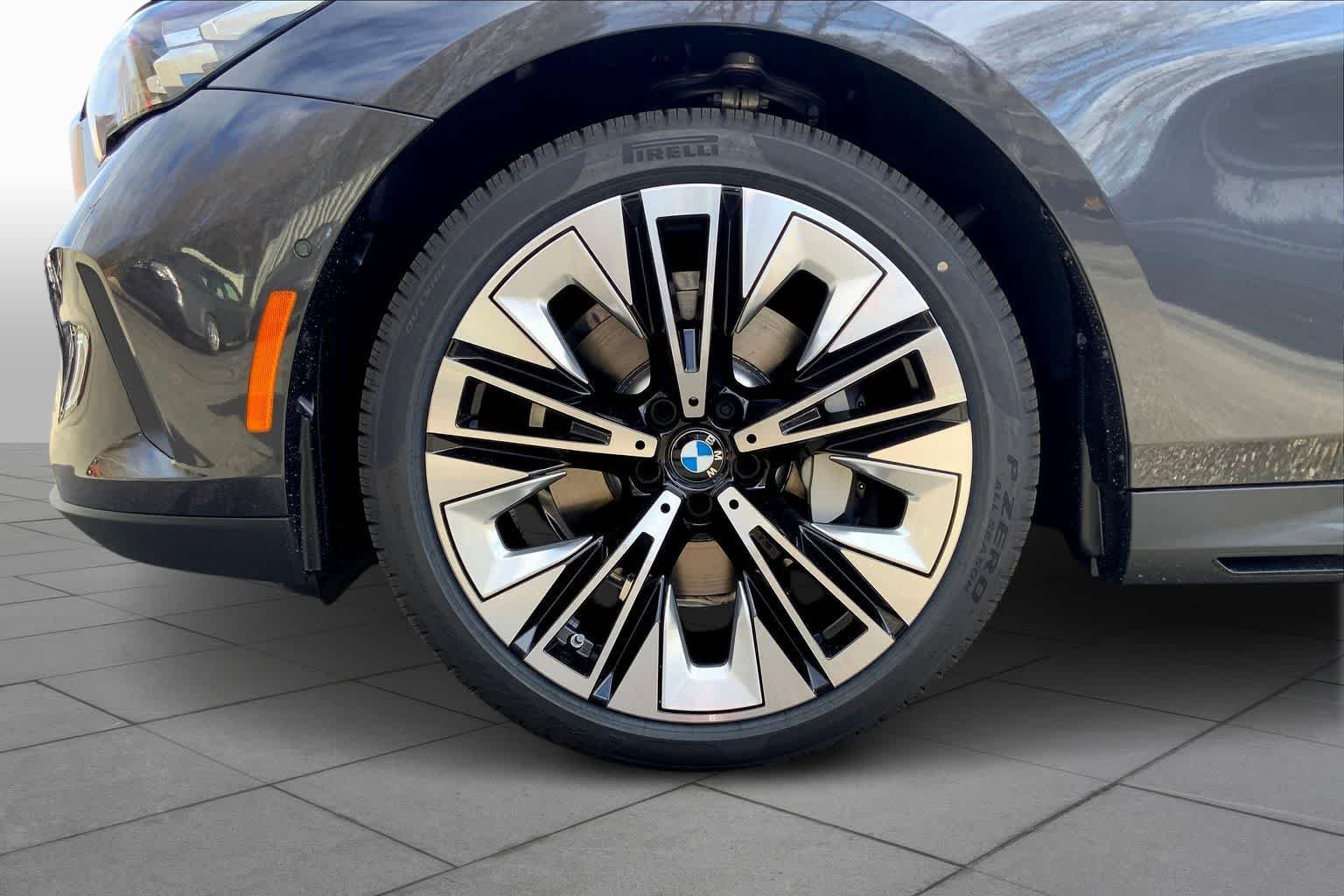 New 2026 Dark Graphite Metallic BMW 530i xDrive image 11