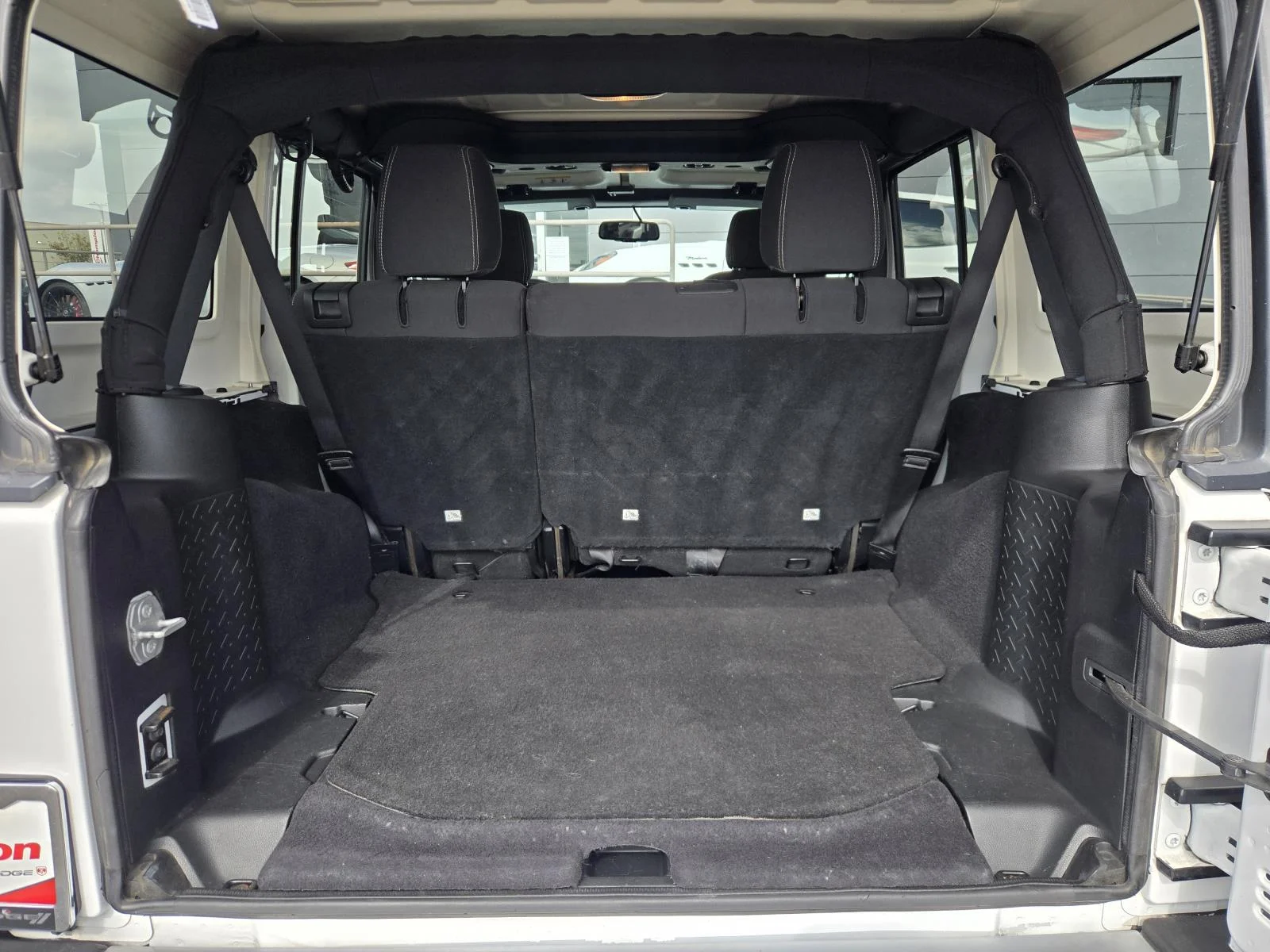 Used 2018 Bright White Clearcoat Jeep Sahara 4x4 image 22