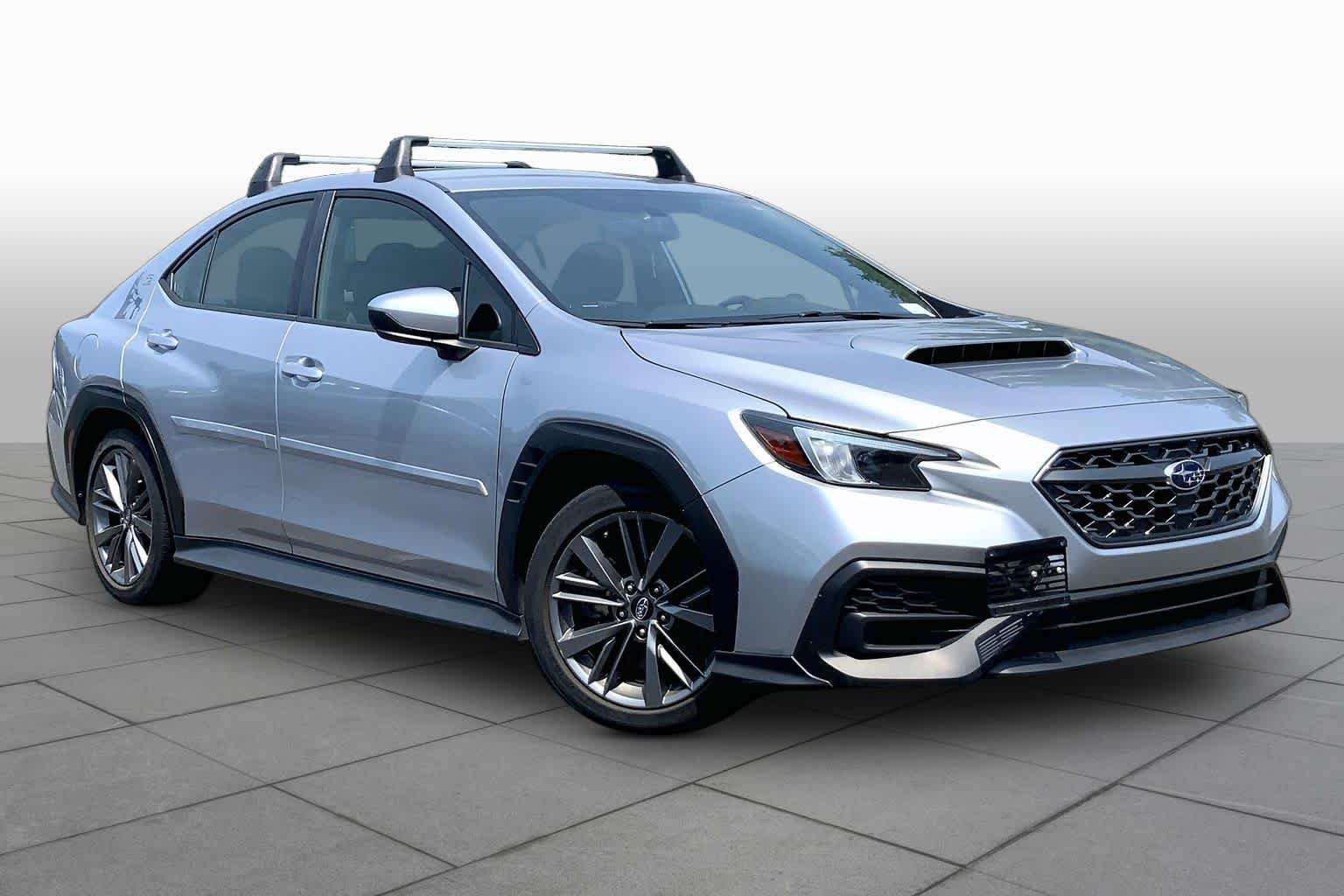 Used 2022 Ice Silver Metallic Subaru  image 3
