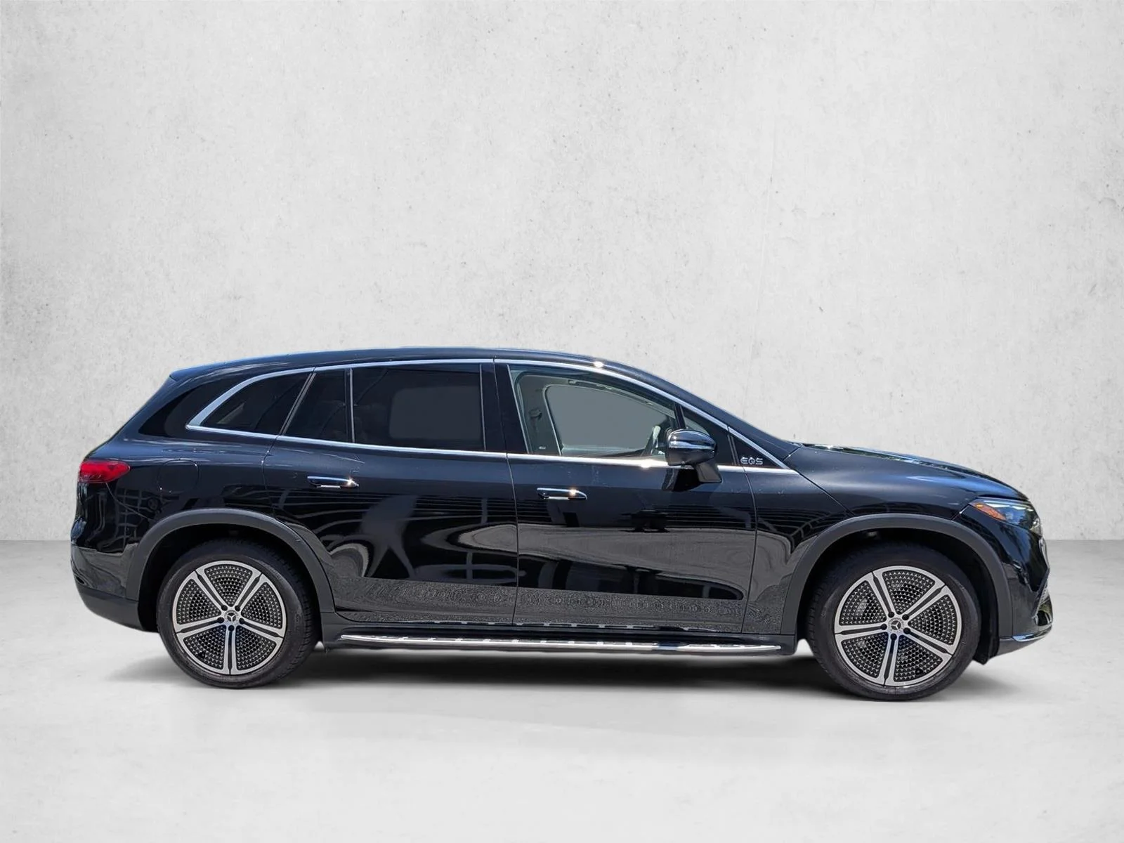 Used 2023 Obsidian Black Metallic Mercedes-Benz EQS 450 image 4