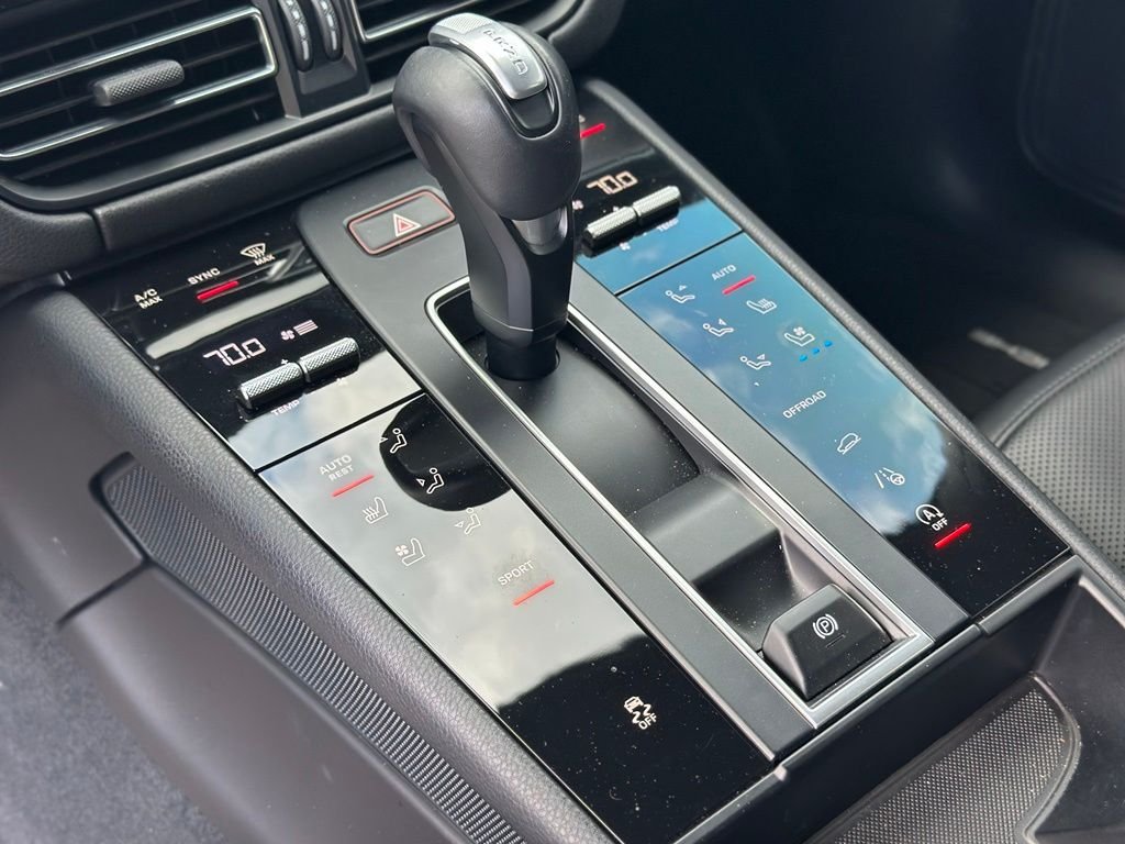 Used 2023 Grey Porsche Base image 32