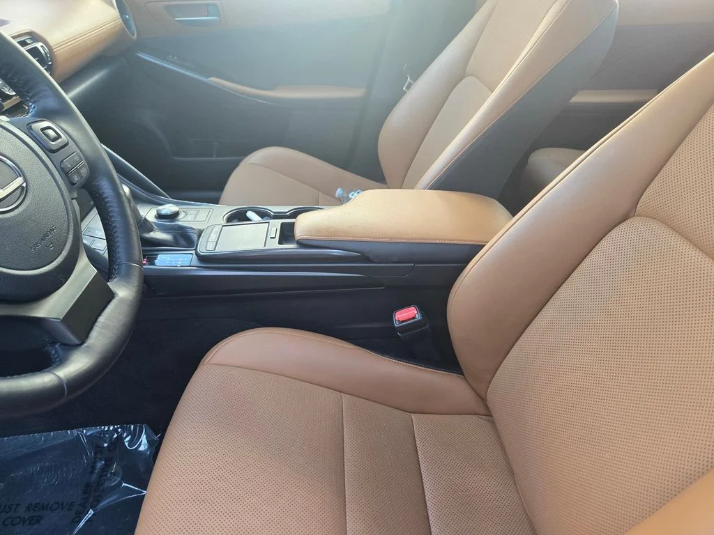 Used 2023 White Pearl Lexus 300 image 12
