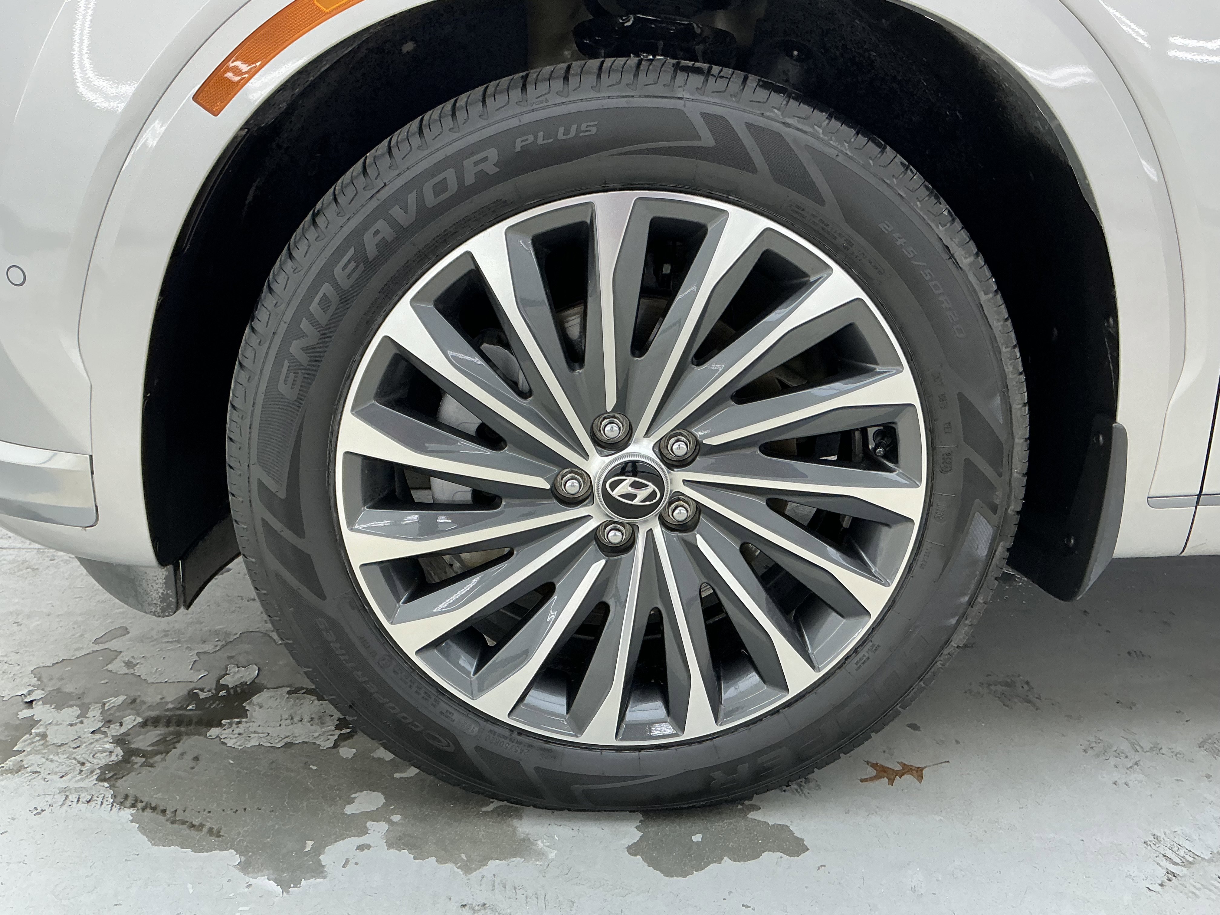 Certified Used 2023 Typhoon Silver Hyundai Calligraphy image 18