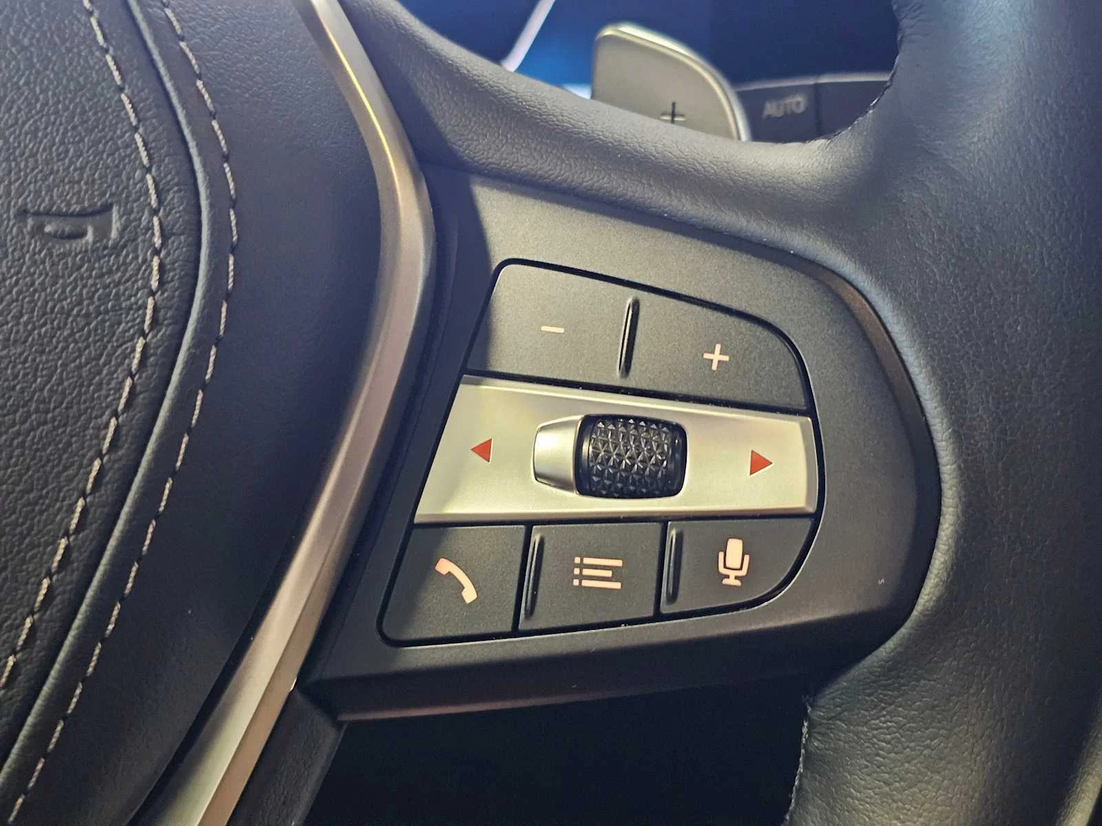 Certified Used 2025 Special Order Color BMW xDrive40i image 18