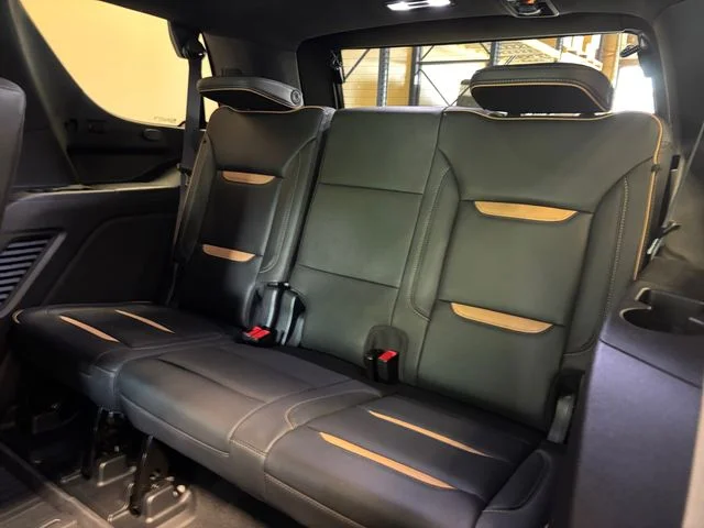Used 2023  GMC AT4 image 25