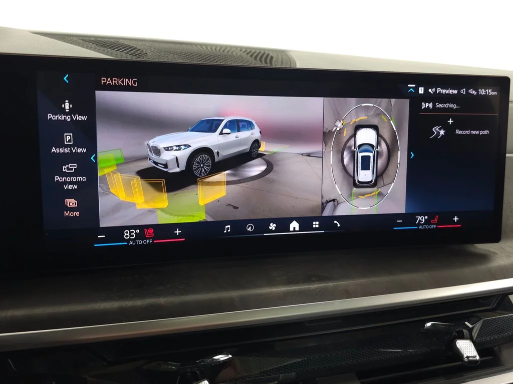 Used 2025 White BMW xDrive40i image 30