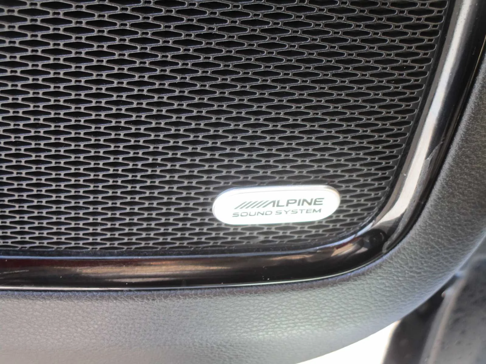 Used 2023 Bright White Clearcoat Jeep Limited image 16