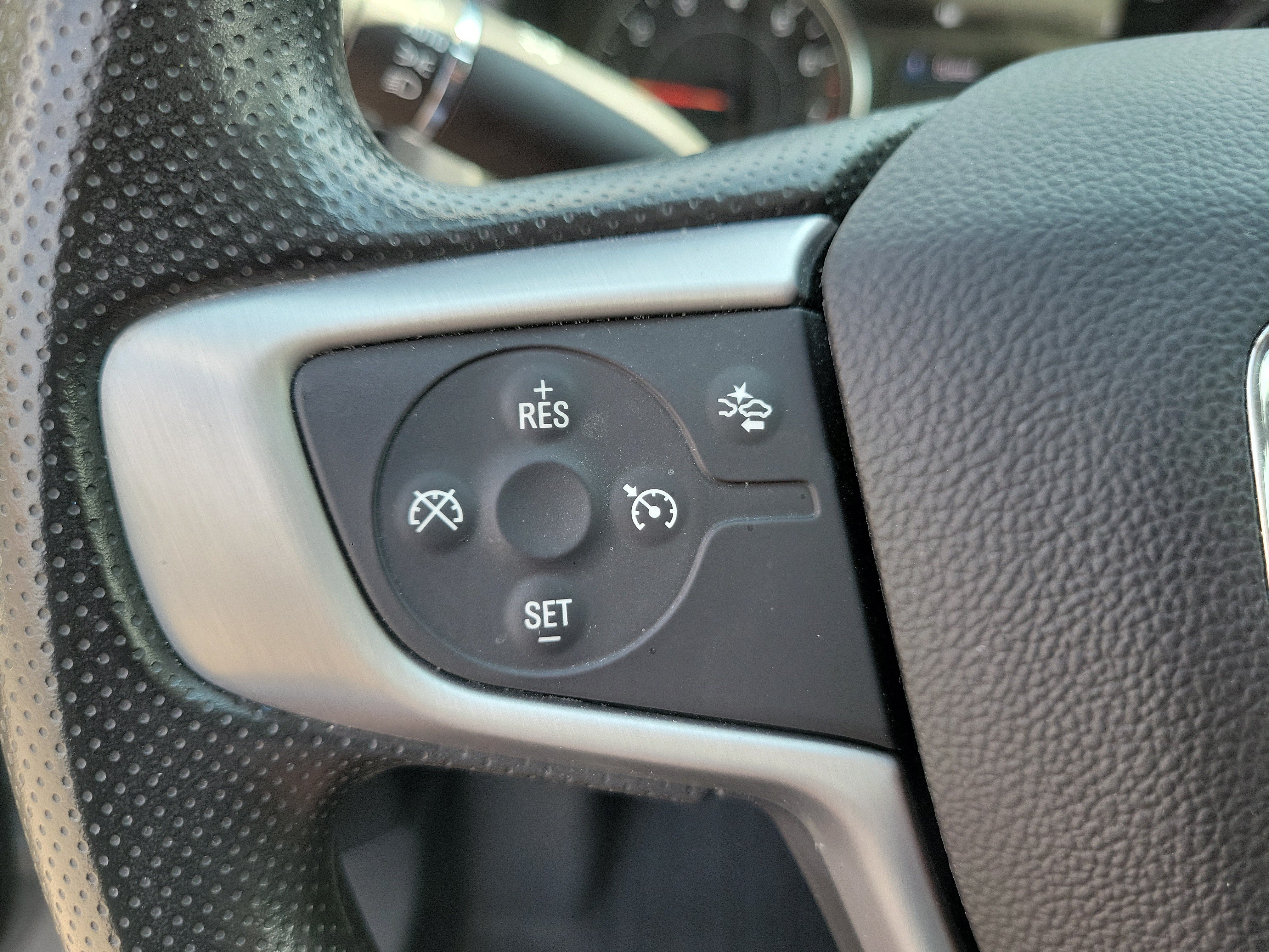 Used 2023 Sterling Metallic GMC SLE image 23