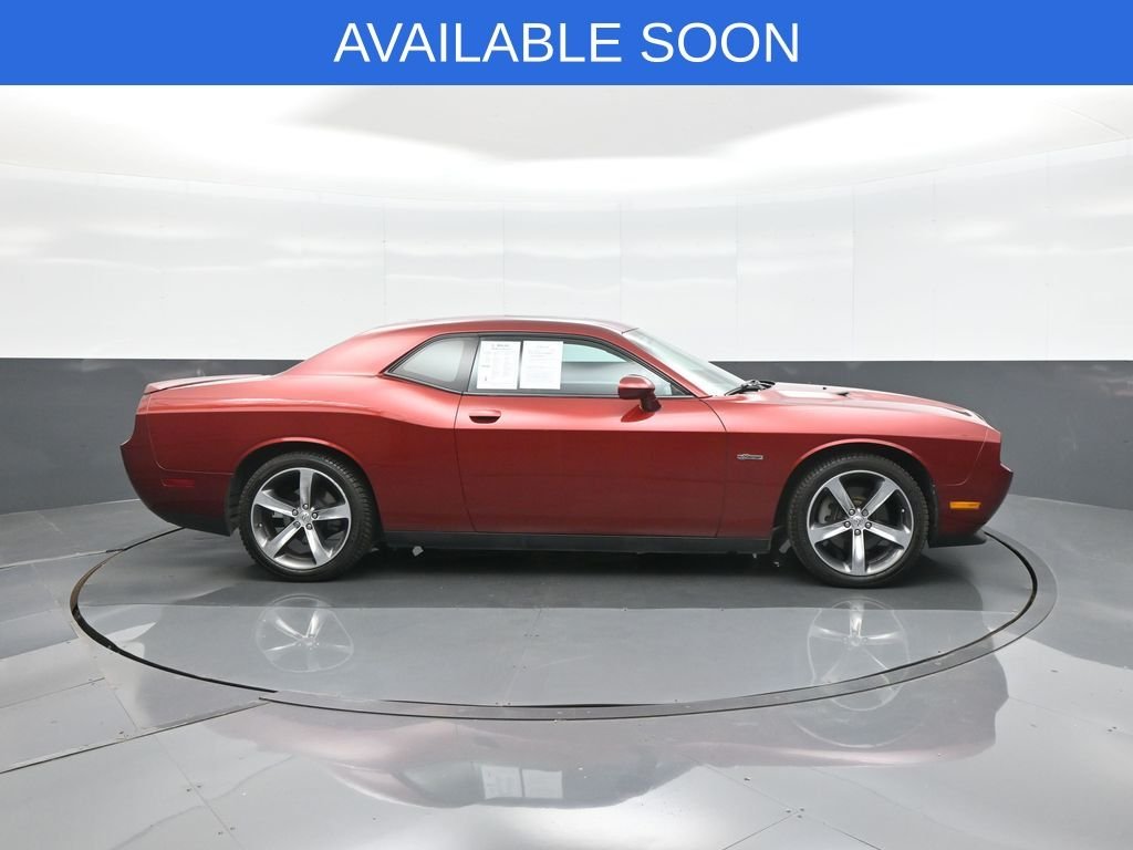 Used 2014 Red Dodge SXT image 8