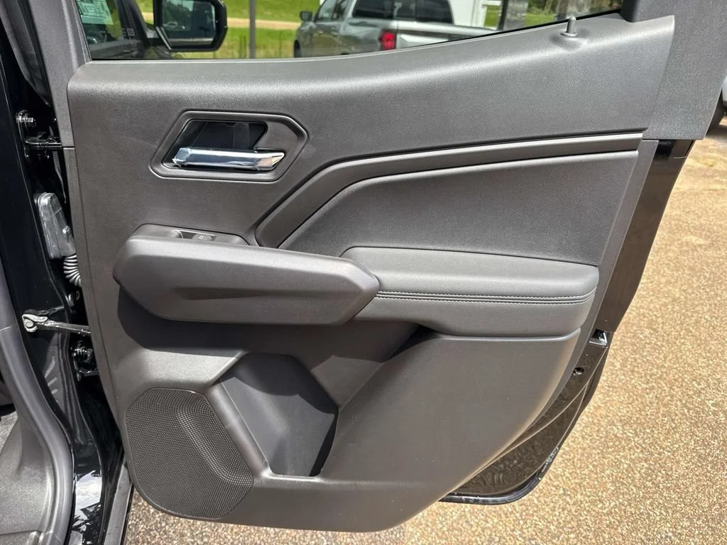 New 2026 Onyx Black GMC Elevation image 20