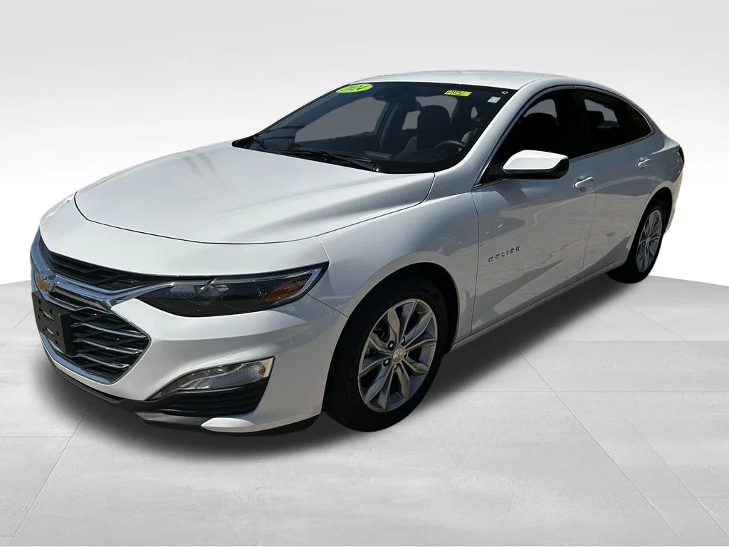Used 2024 White Chevrolet LT image 3