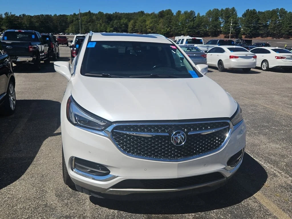 Used 2019 White Buick Avenir image 3
