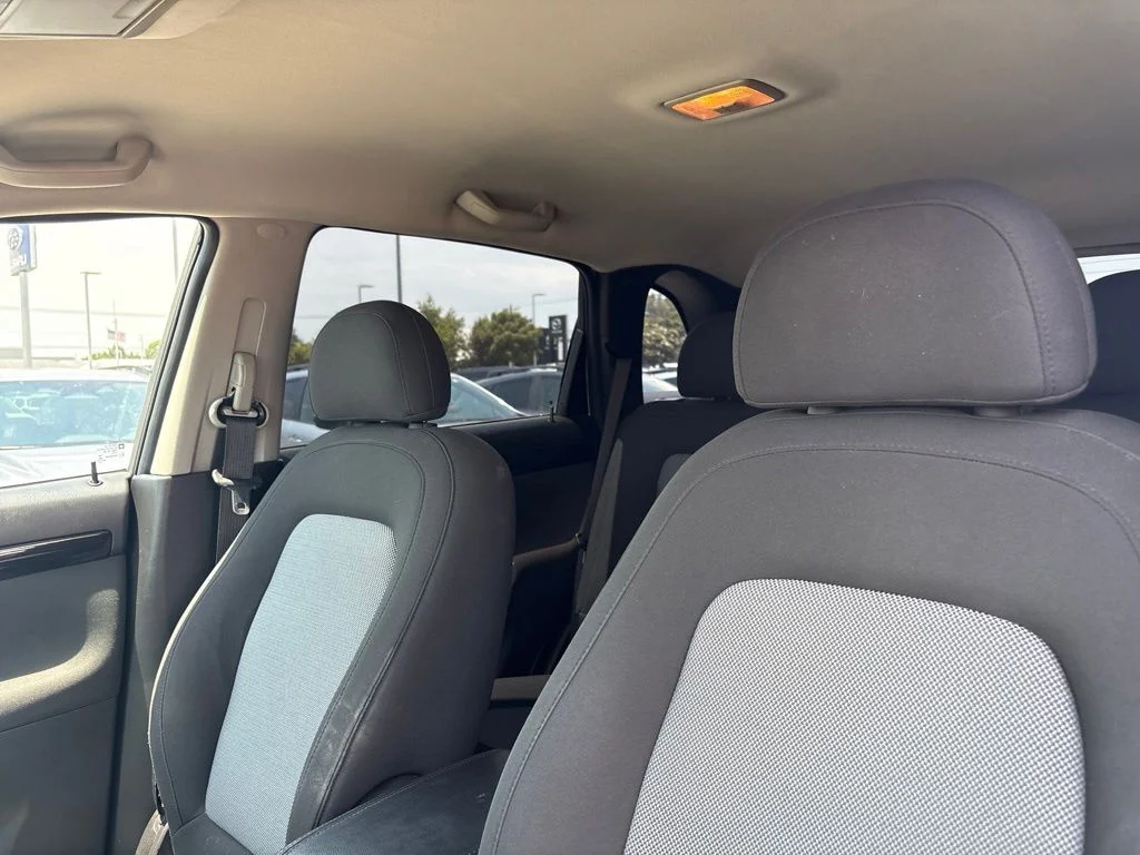 Used 2013 White Chevrolet 1LS image 5