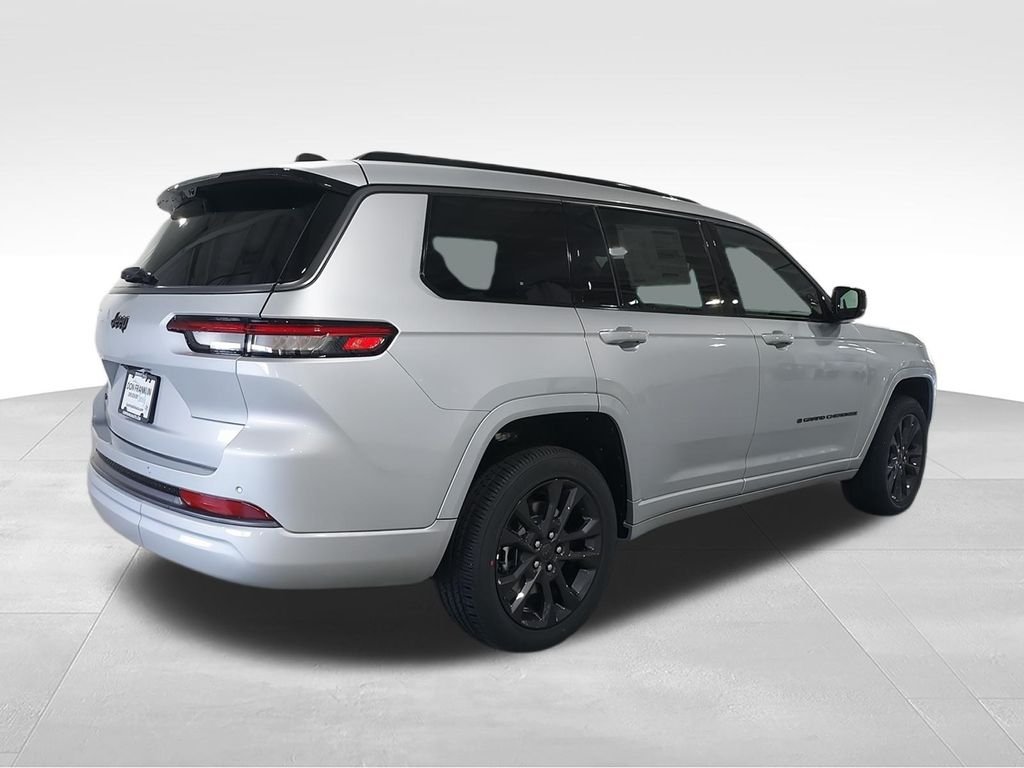 New 2026 Silver Jeep Limited Reserve image 8
