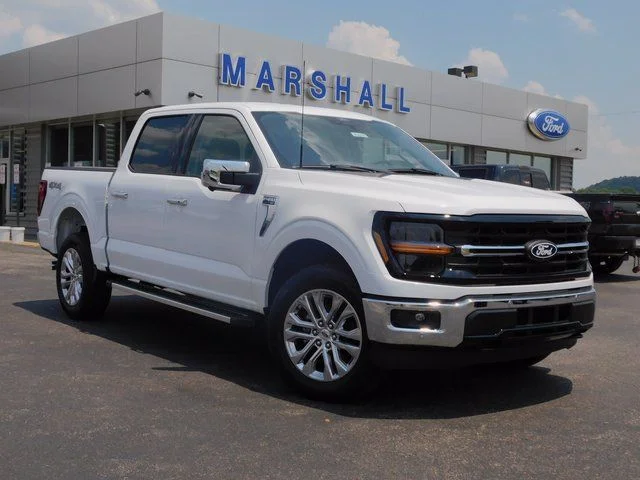 New 2024 White Ford XLT image 2
