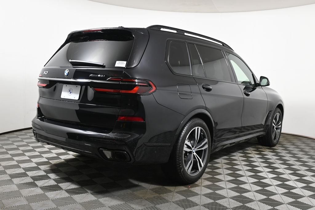 Used 2027 Black Sapphire Metallic BMW xDrive40i image 7
