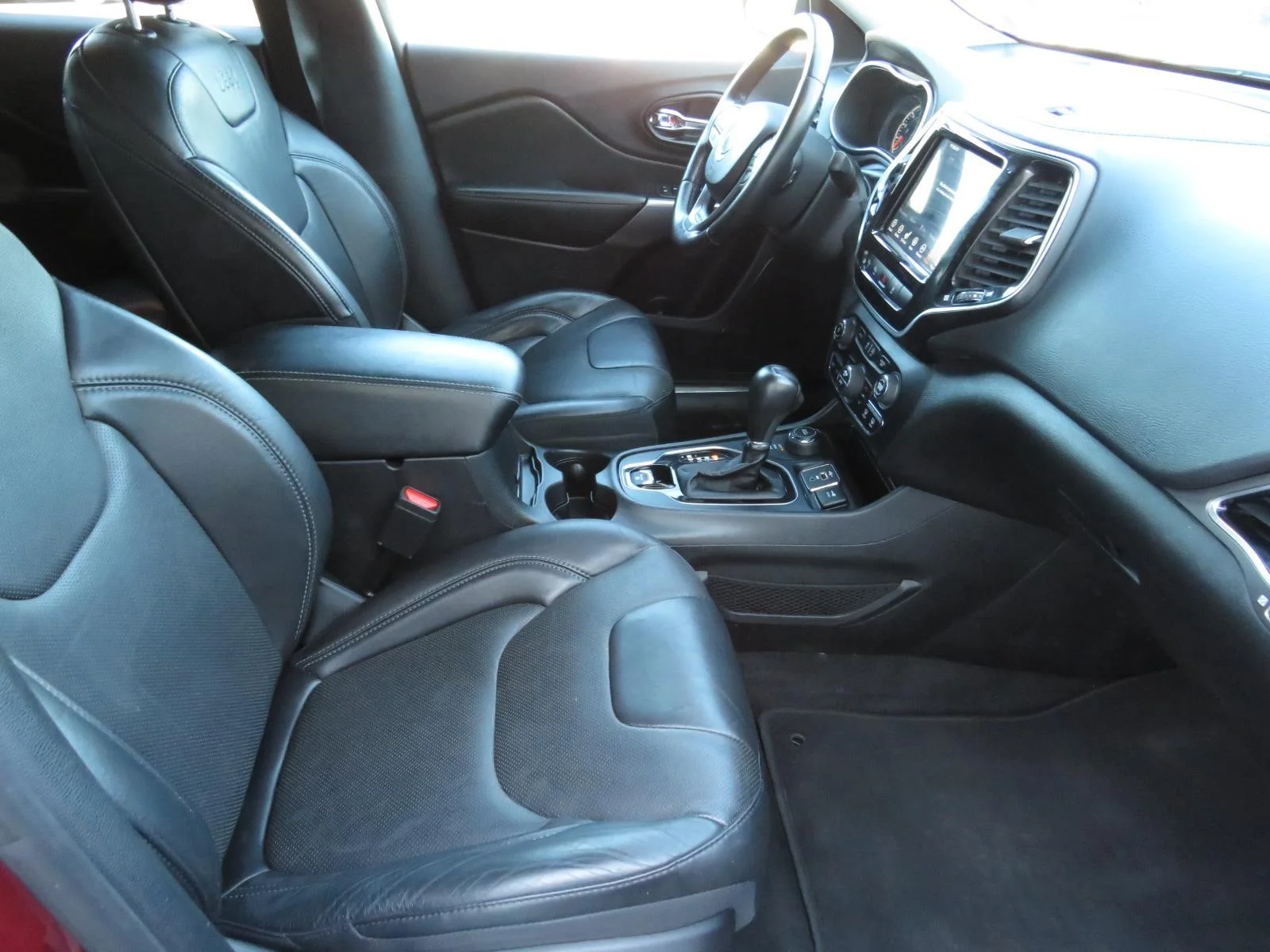 Used 2021 Velvet Red Pearlcoat Jeep Limited image 26