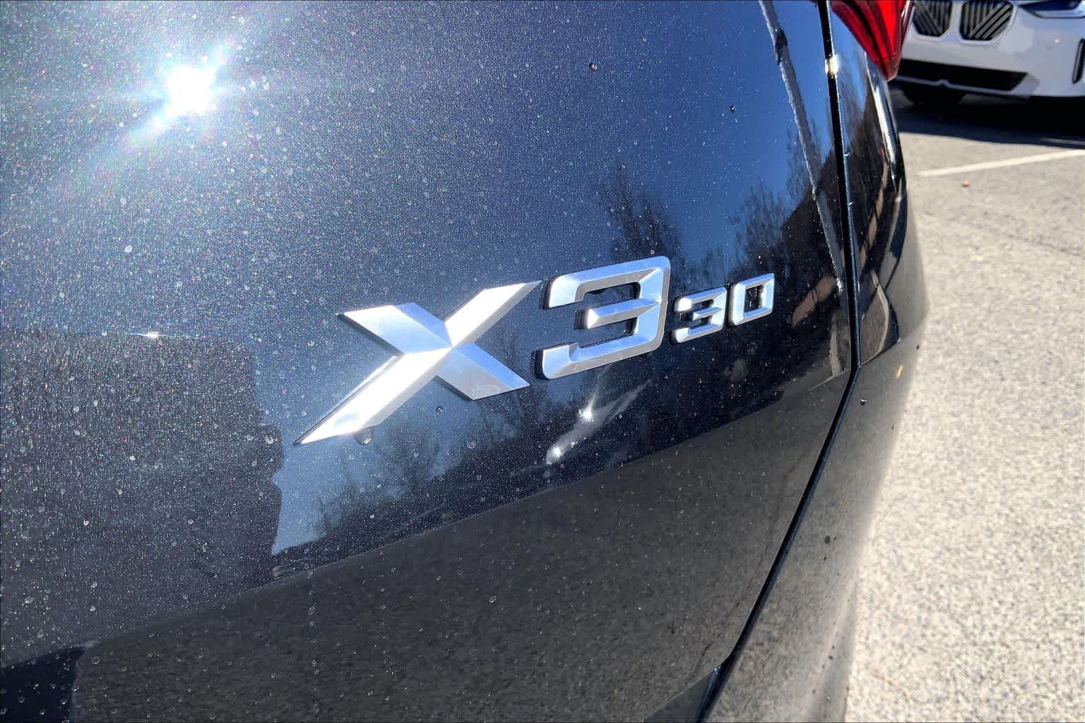 New 2026 Black Sapphire Metallic BMW 30 xDrive image 15