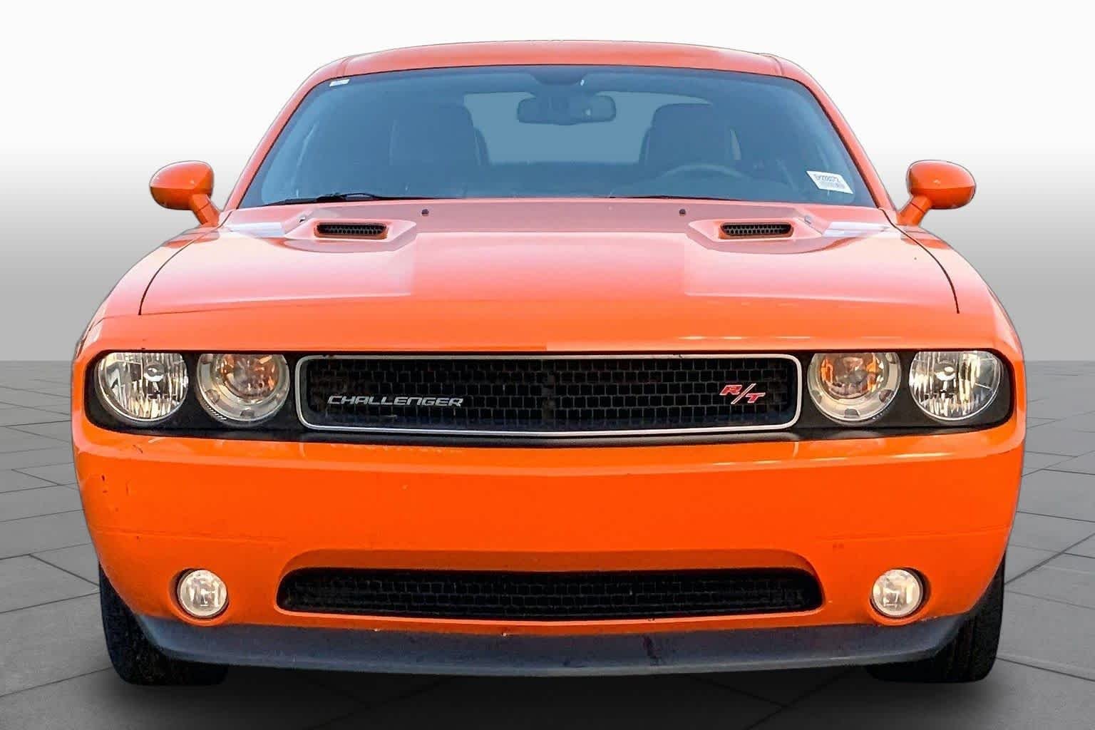 Used 2014 Header Orange Clearcoat Dodge R/T Plus image 4