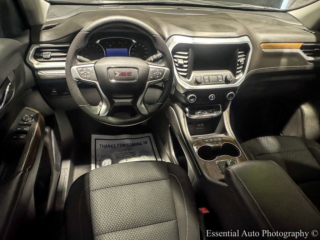 2023 GMC ACADIA - Image 16