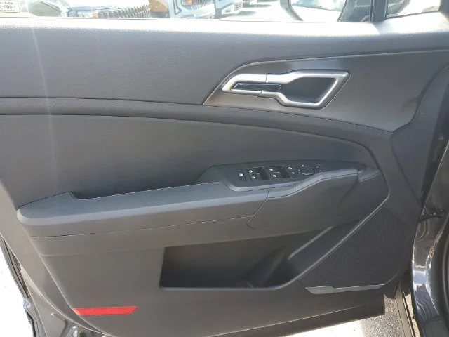 New 2027 Gravity Gray Kia LX image 18