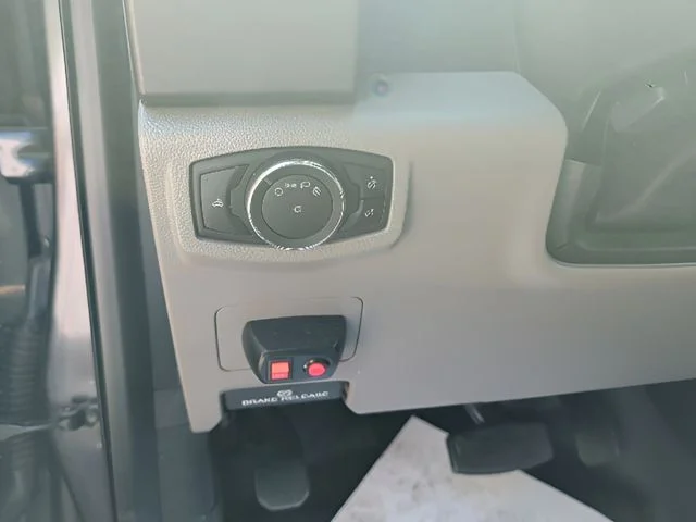 Used 2017 Gray Ford XL image 21