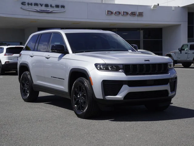 2026 Jeep Grand Cherokee Altitude
