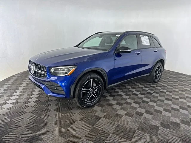 Used 2020 Blue Mercedes-Benz GLC 300 image 3