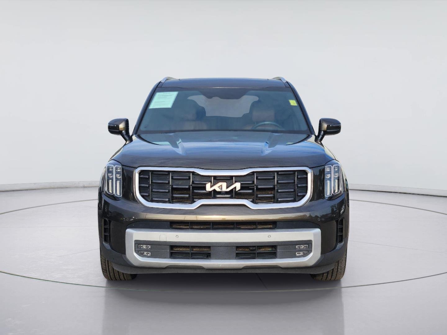 Used 2024 Dark Moss Kia SX image 2