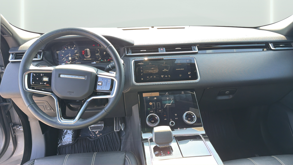 Used 2023 Gray Land Rover R-Dynamic S MHEV image 19