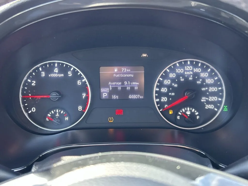 Used 2022  Kia EX AWD Low Mileage   One Owner   Local BC image 23