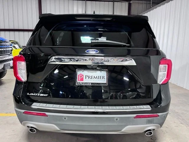 Used 2021 Black Ford Limited image 3