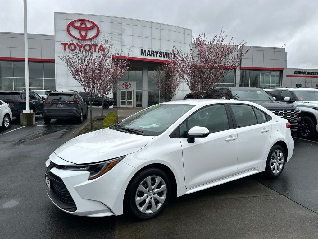 2025 Toyota Corolla LE