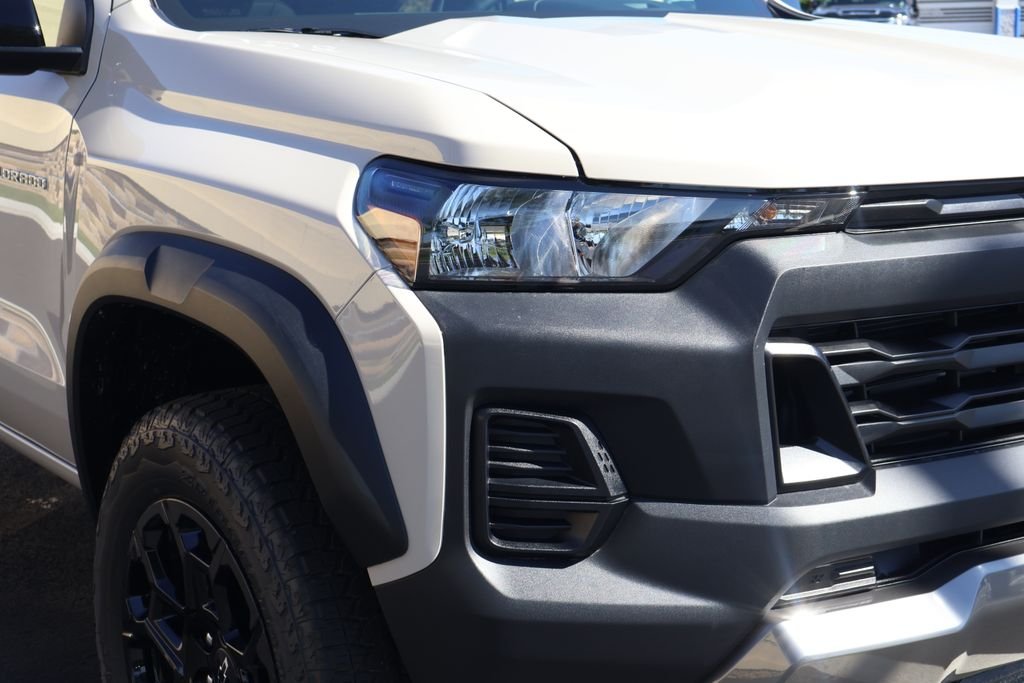 2026 Chevrolet Colorado Trail Boss - Photo 3
