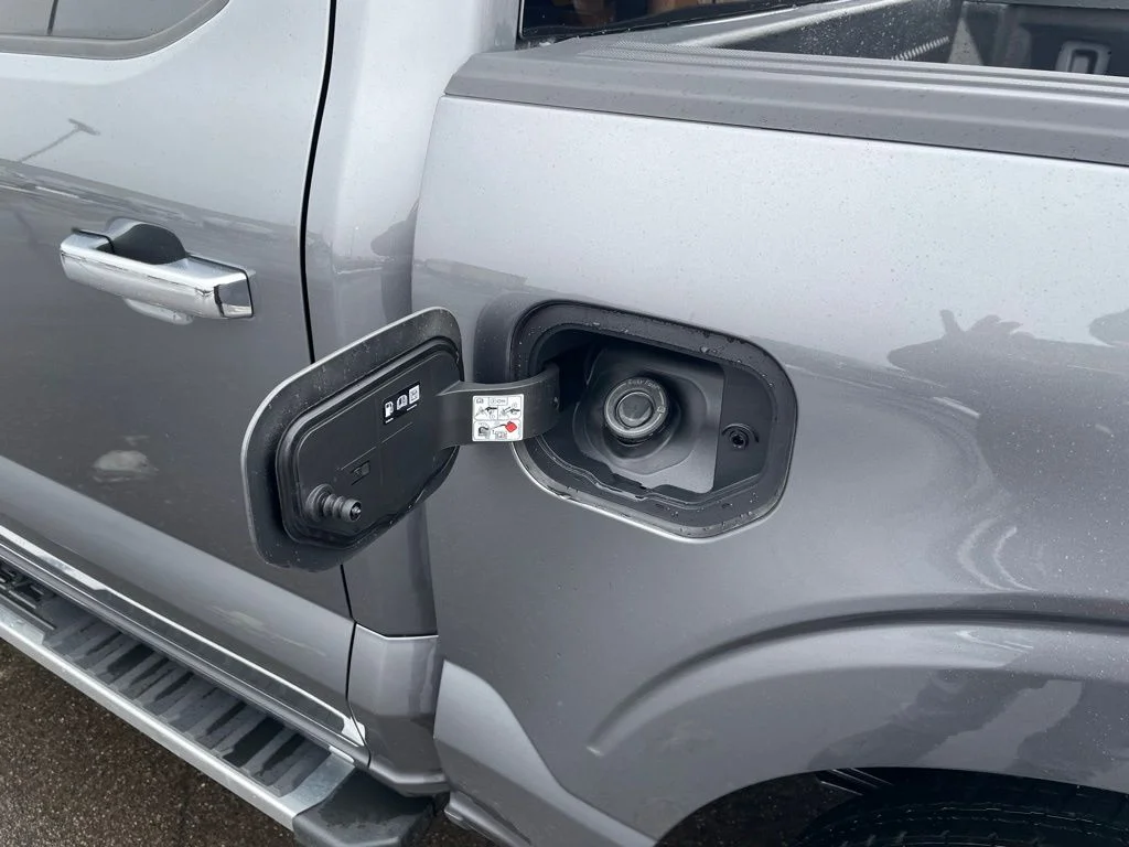 2025 Ford F-150 XLT - Photo 21