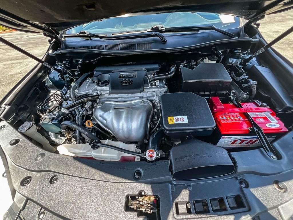 Used 2017 Gray Toyota XSE image 24