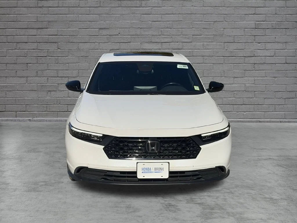 Certified Used 2024 Platinum White Pearl Honda Sport image 3