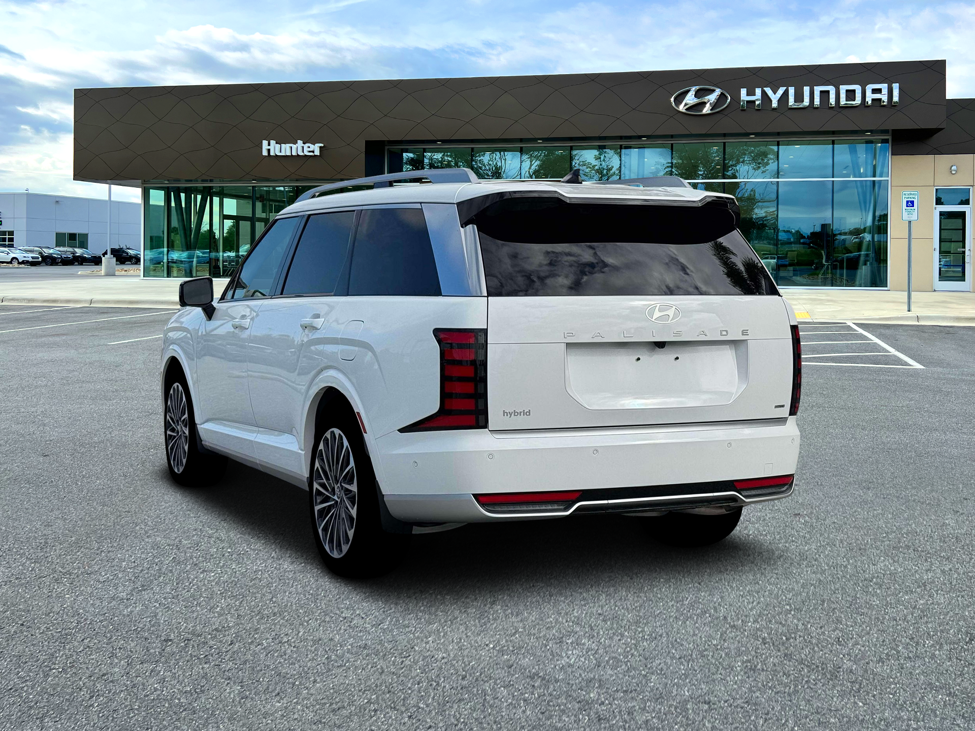 New 2026 Creamy White Pearl Hyundai Calligraphy image 5