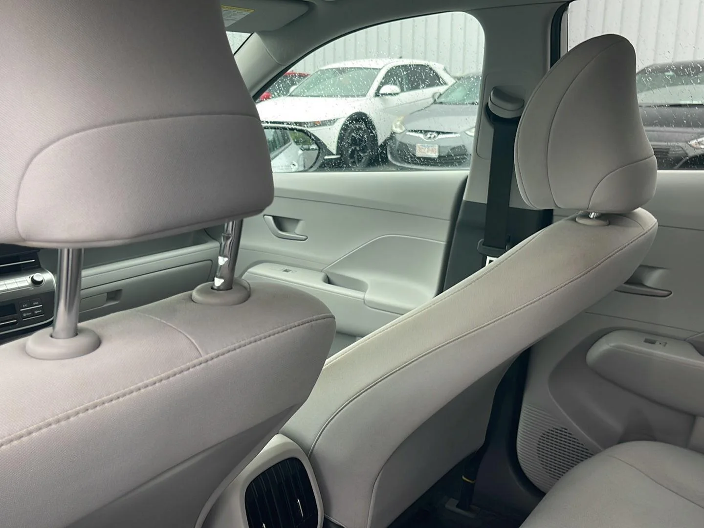Used 2024 Atlas White Hyundai SEL image 15