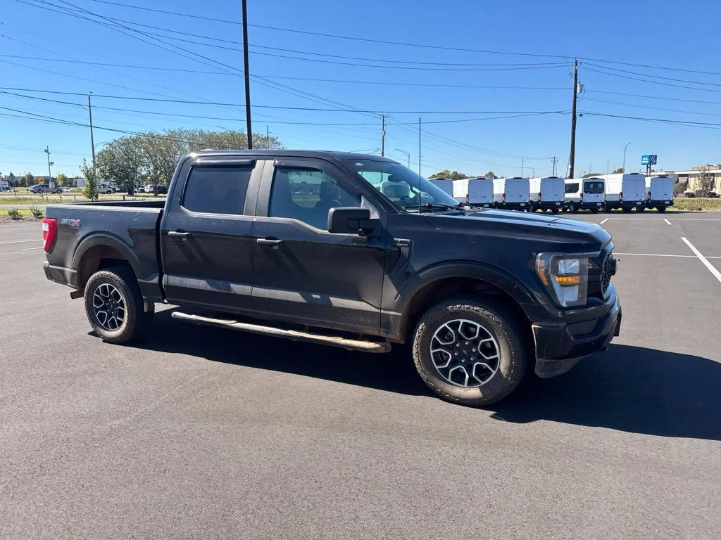 Used 2023 Black Ford XL image 17