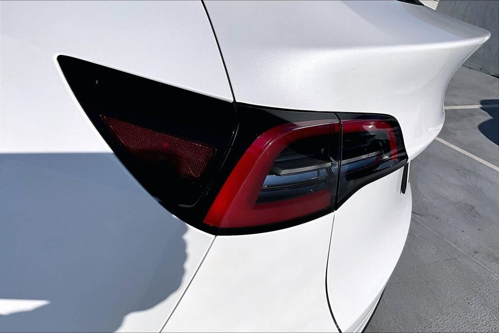 Used 2024 Pearl White Multi-Coat Tesla Long Range image 21