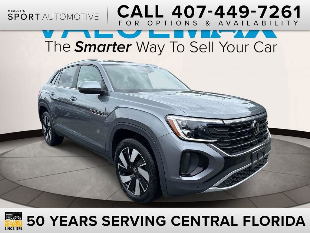 Used 2024  Volkswagen 2.0T SE w/Technology image 1