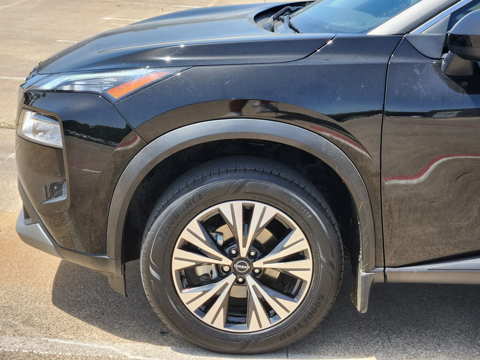Used 2023 Black Nissan SV image 8
