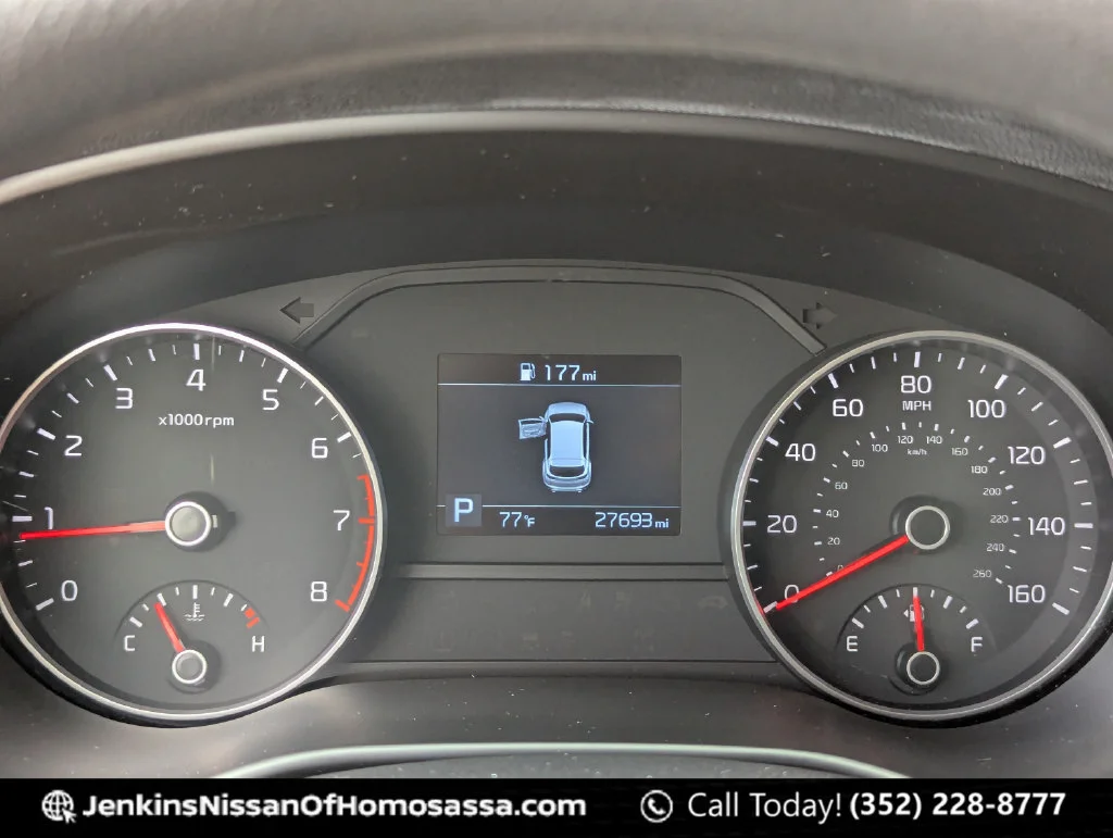 Used 2022 Silver Kia LX image 42