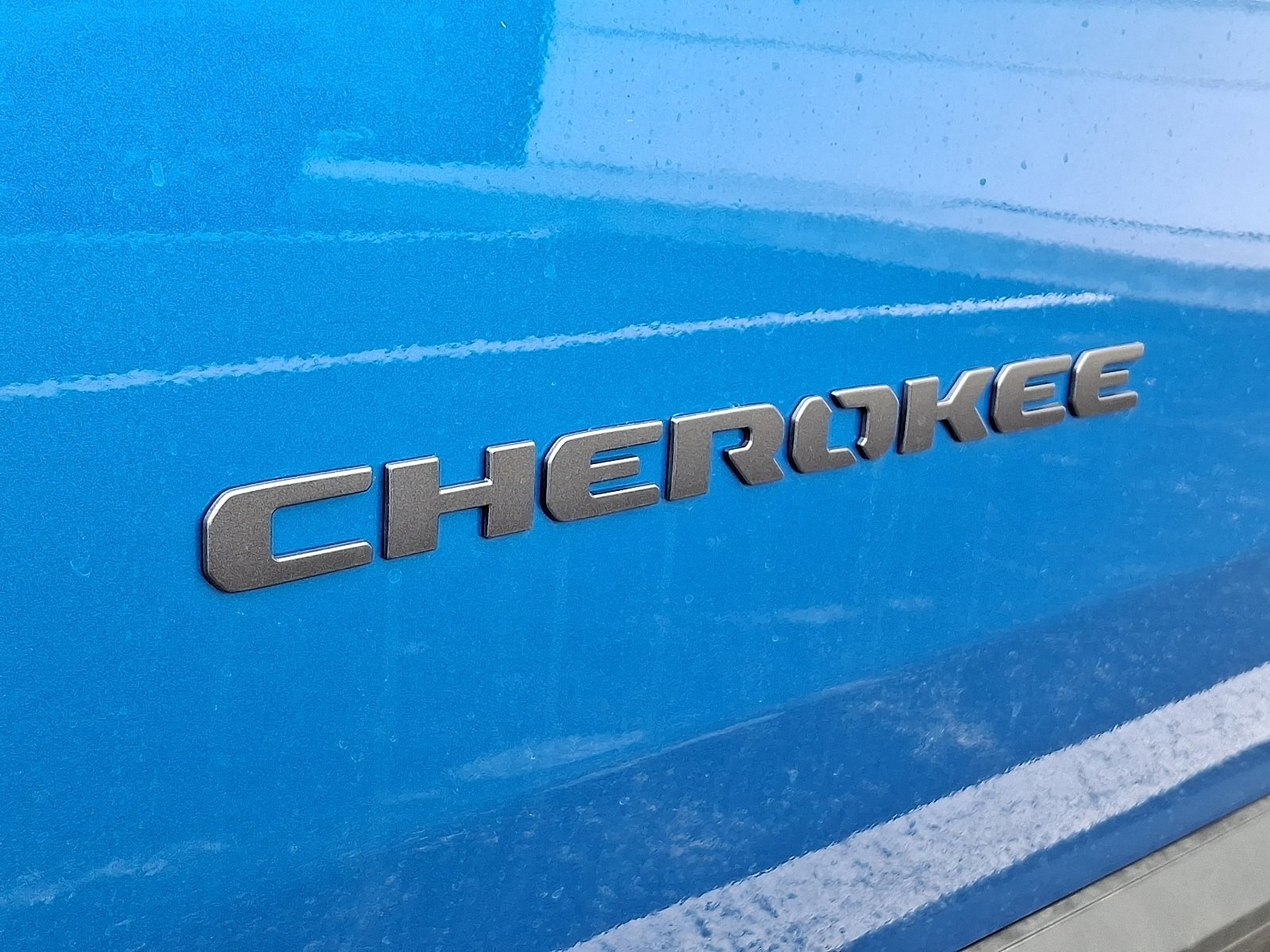 New 2026 Hydro Blue Pearl-Coat Exterior Paint Jeep Limited image 18