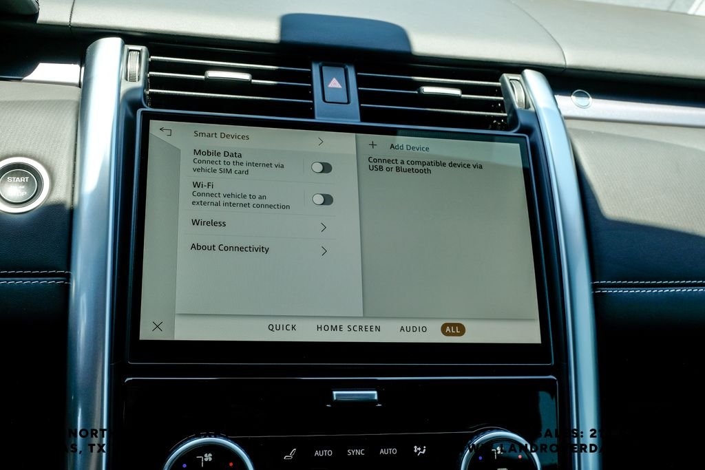 Certified Used 2025 Black Land Rover Metropolitan Edition image 38