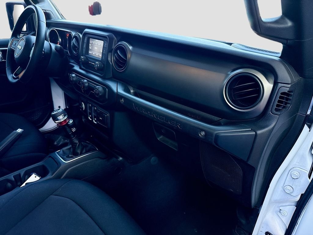 Used 2019 Bright White Clearcoat Jeep Sport S image 27
