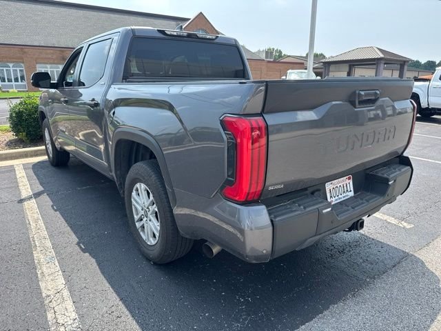 Used 2024  Toyota SR5 image 4